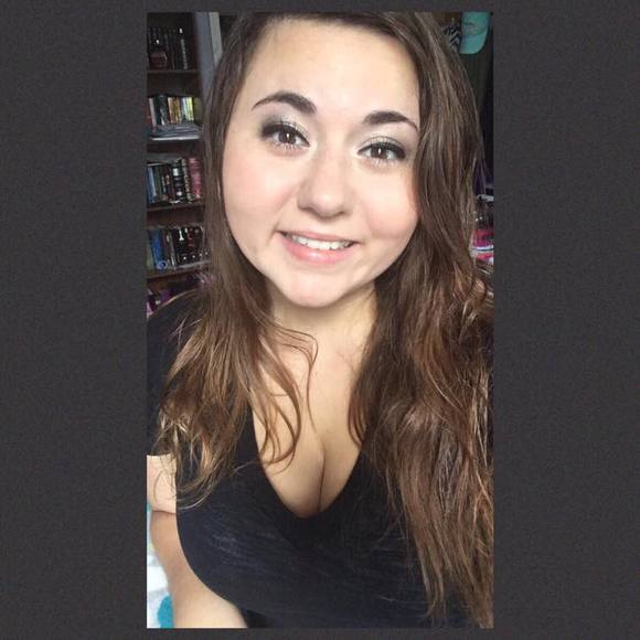 Meet your Posher, Tamara - Picture 1 of 1